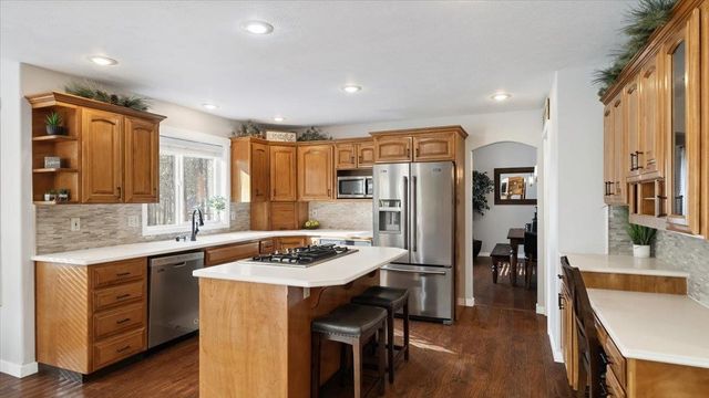 17917 N Saddle Hill Rd, Colbert, WA 99005