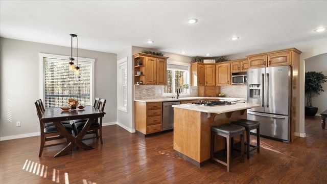 17917 N Saddle Hill Rd, Colbert, WA 99005