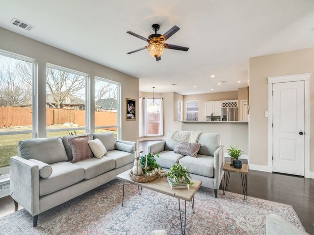 5816 Vista Park Lane, Sachse, TX 75048