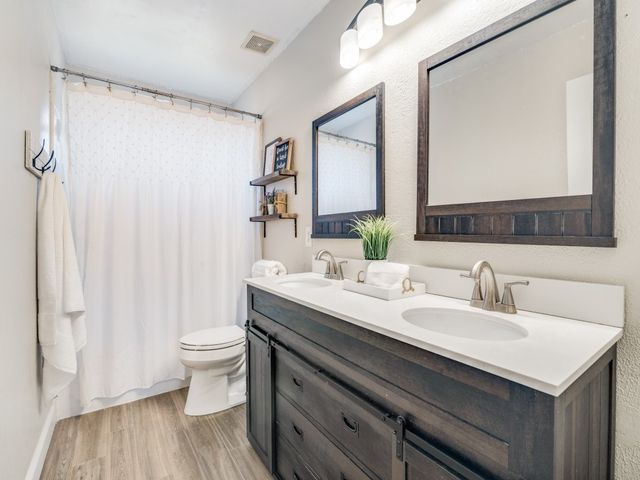 5816 Vista Park Lane, Sachse, TX 75048