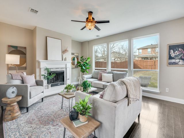 5816 Vista Park Lane, Sachse, TX 75048