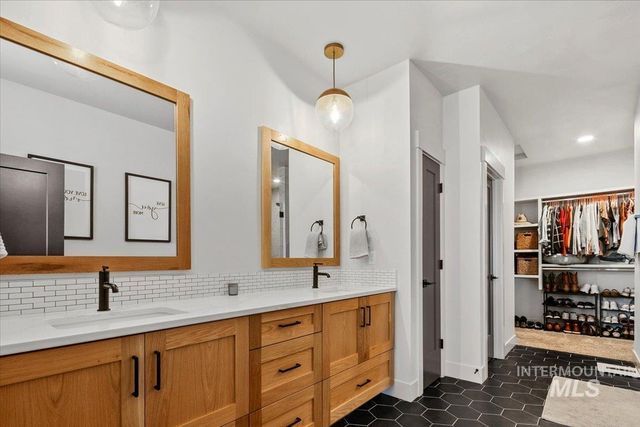 4150 E Fratello St, Meridian, ID 83642