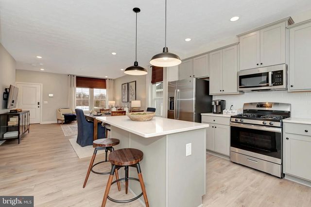 TBB VALOR LANE, Martinsburg, WV 25405