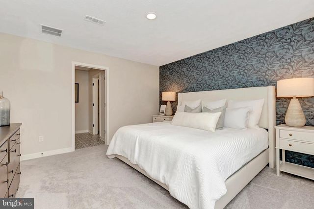 TBB VALOR LANE, Martinsburg, WV 25405