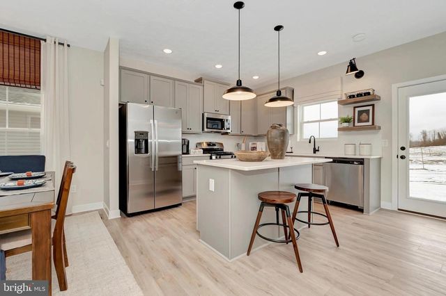 TBB VALOR LANE, Martinsburg, WV 25405