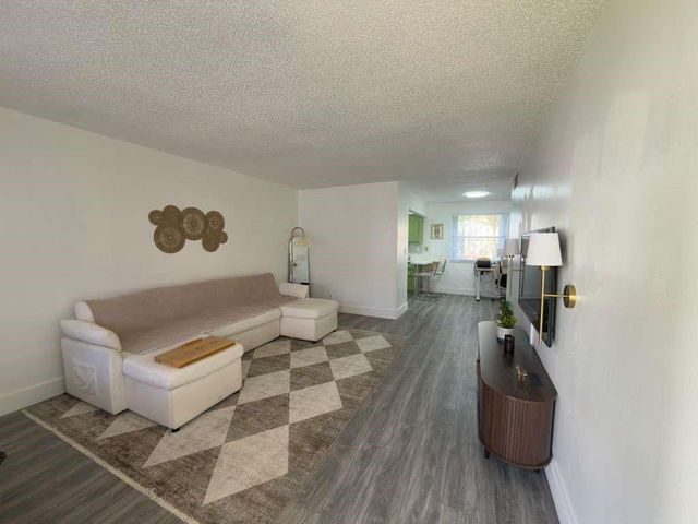 2200 Taylor Street 104, Hollywood, FL 33020