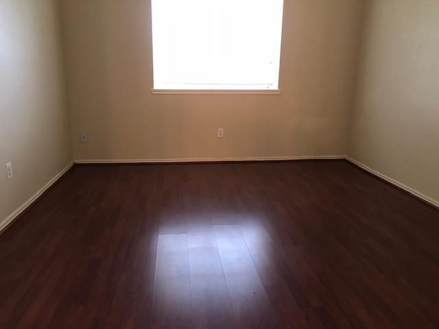 5922 Beaconridge Drive E, Houston, TX 77053