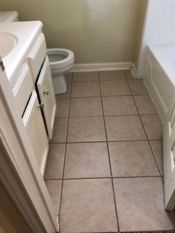 5922 Beaconridge Drive E, Houston, TX 77053