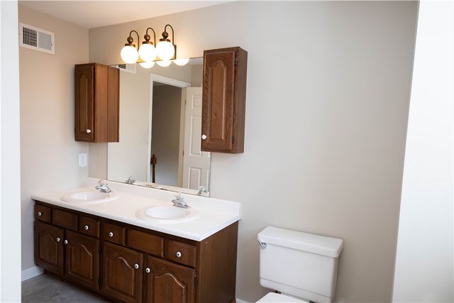 2668 Timberglen West, Franklin Park, PA 15090