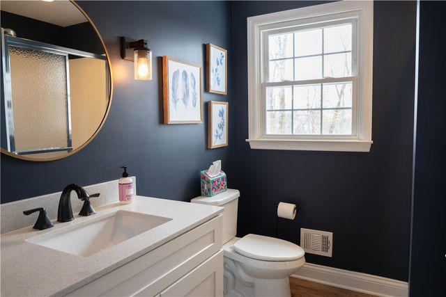 2668 Timberglen West, Franklin Park, PA 15090