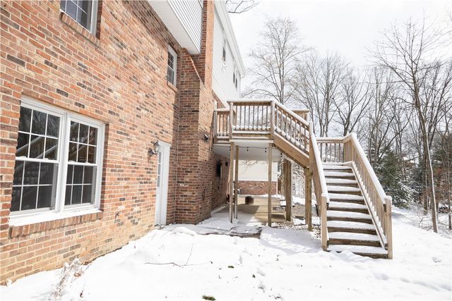 2668 Timberglen West, Franklin Park, PA 15090