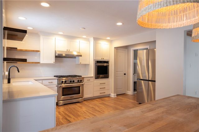 2668 Timberglen West, Franklin Park, PA 15090