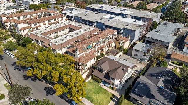478 S oakland ave 2, Pasadena, CA 91101