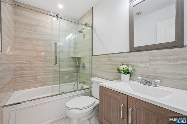 109 Prospect Street, Paramus, NJ 07652