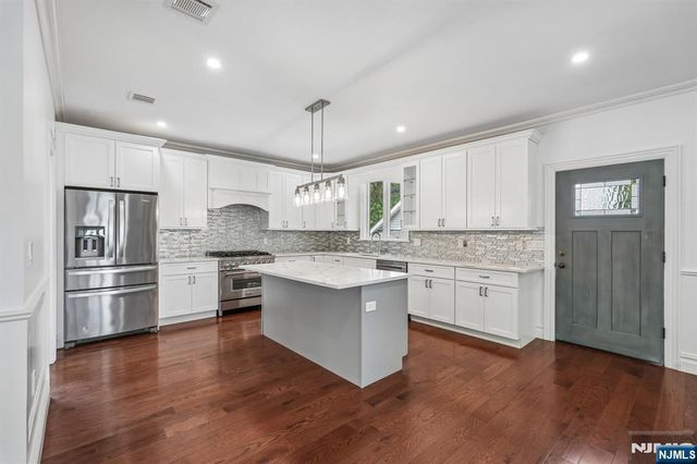 109 Prospect Street, Paramus, NJ 07652