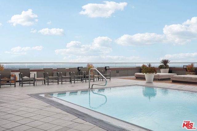 1100 Wilshire Boulevard 2501, Los Angeles, CA 90017