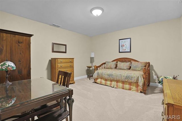 7049 Scioscia Lane, Edwardsville, IL 62025