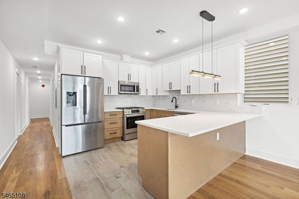 1001 Summit Ave 3, Jersey City, NJ 07307 — photo 4
