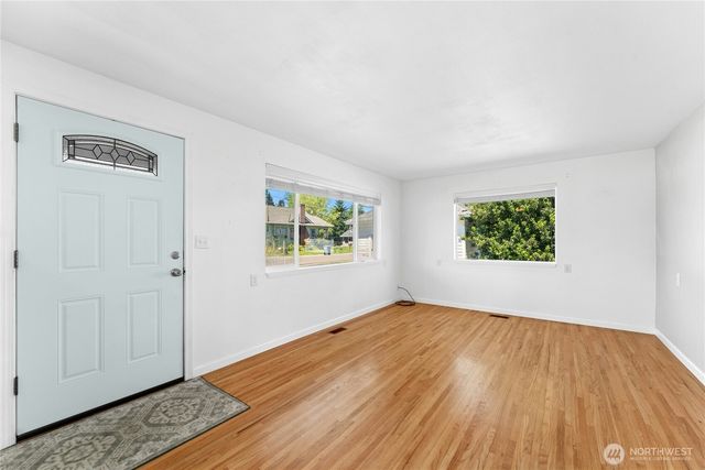148 S C Street, Buckley, WA 98321