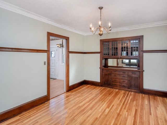 1625 Thomas Avenue, Saint Paul, MN 55104