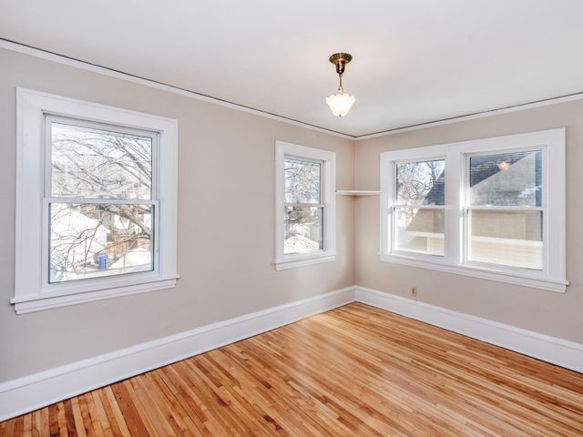 1625 Thomas Avenue, Saint Paul, MN 55104