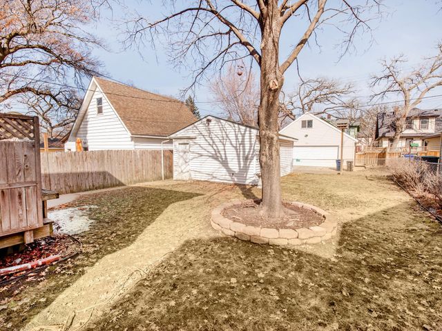 1625 Thomas Avenue, Saint Paul, MN 55104