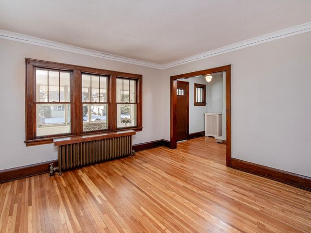 1625 Thomas Avenue, Saint Paul, MN 55104