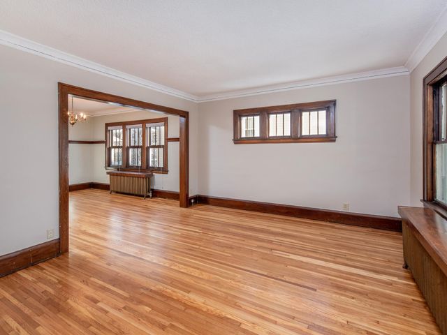 1625 Thomas Avenue, Saint Paul, MN 55104