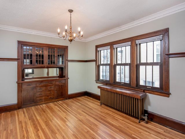 1625 Thomas Avenue, Saint Paul, MN 55104