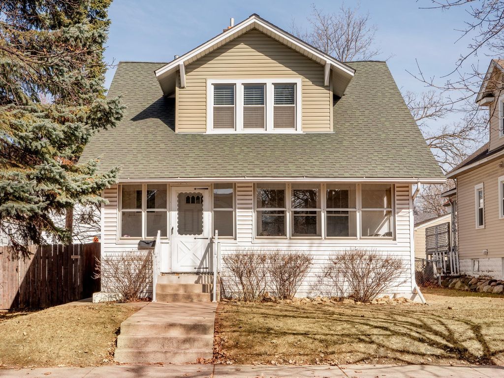 1625 Thomas Avenue, Saint Paul, MN 55104