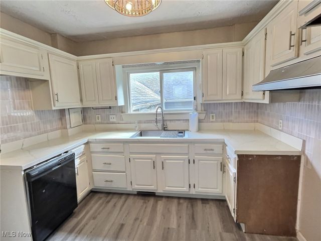 344 E Huston Street, Barberton, OH 44203