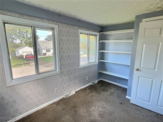 344 E Huston Street, Barberton, OH 44203