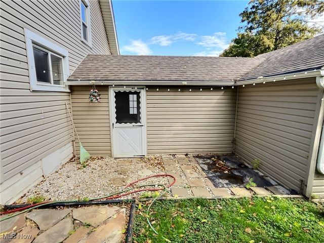 344 E Huston Street, Barberton, OH 44203