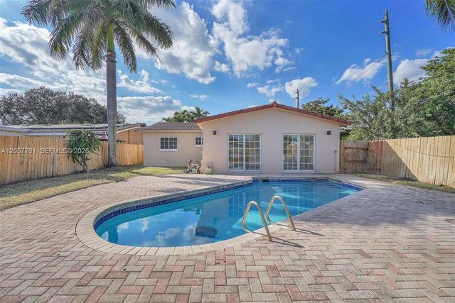 2005 N 36th Avenue, Hollywood, FL 33021