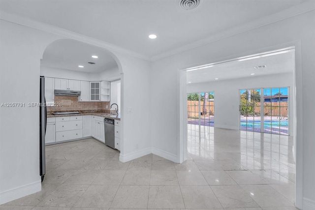 2005 N 36th Avenue, Hollywood, FL 33021