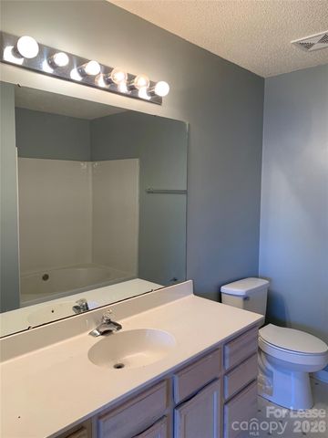 5307 Waverly Lynn Lane, Charlotte, NC 28269