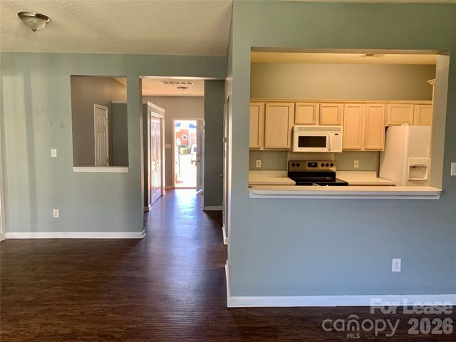 5307 Waverly Lynn Lane, Charlotte, NC 28269