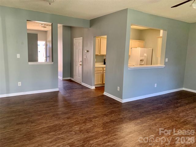 5307 Waverly Lynn Lane, Charlotte, NC 28269
