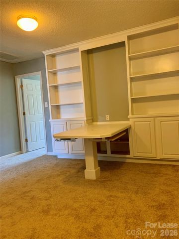 5307 Waverly Lynn Lane, Charlotte, NC 28269