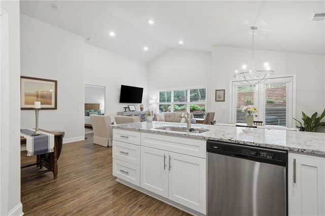 138 Louie Court, Waleska, GA 30183