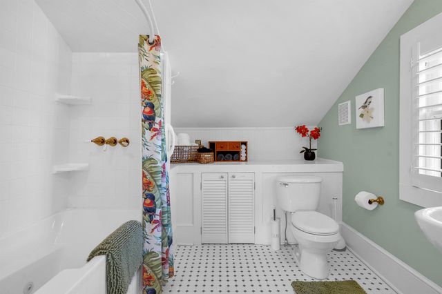 28 E Park Ave, St Augustine, FL 32084