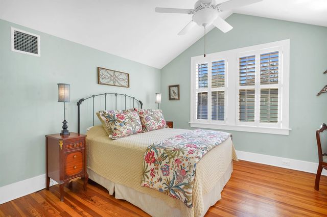 28 E Park Ave, St Augustine, FL 32084