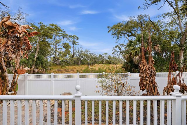 28 E Park Ave, St Augustine, FL 32084