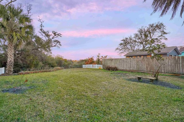 28 E Park Ave, St Augustine, FL 32084