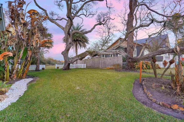 28 E Park Ave, St Augustine, FL 32084