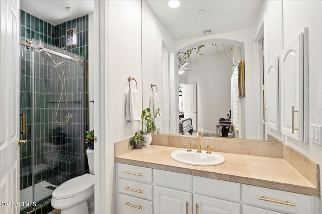 10747 E GREENWAY Road, Scottsdale, AZ 85255