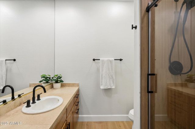 10747 E GREENWAY Road, Scottsdale, AZ 85255