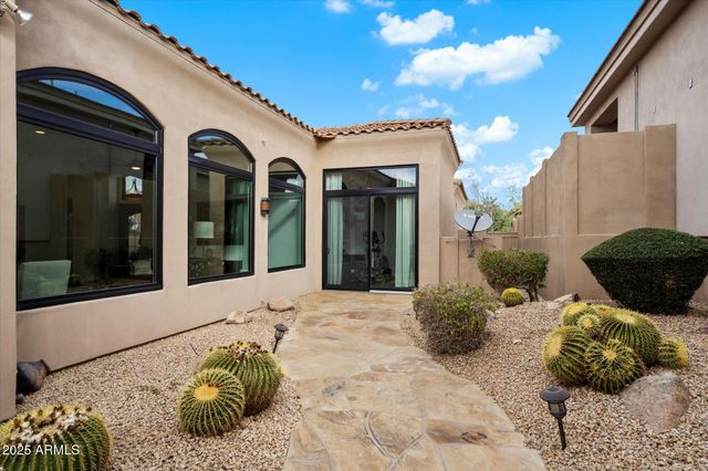 10747 E GREENWAY Road, Scottsdale, AZ 85255