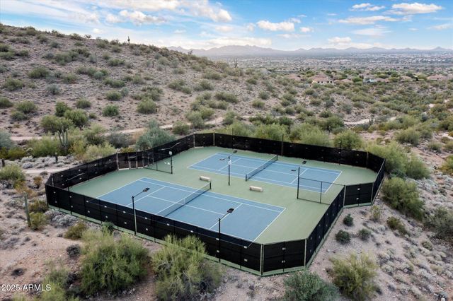 10747 E GREENWAY Road, Scottsdale, AZ 85255