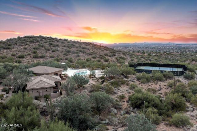 10747 E GREENWAY Road, Scottsdale, AZ 85255